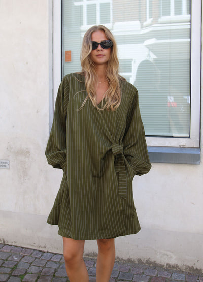 Plain Short Wrap Dress