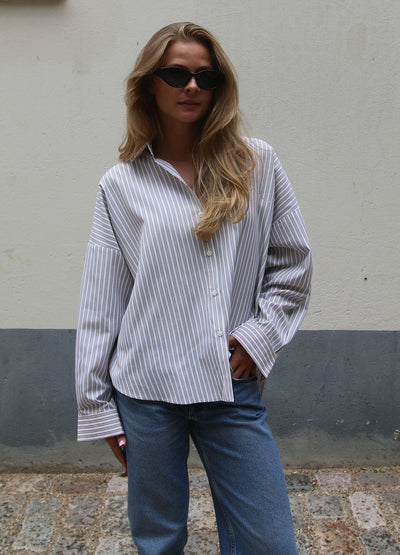 Basic Short Shirt