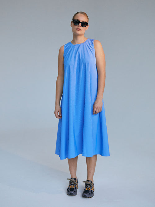 SL O-Neck Dress