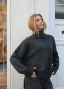 Wide Turtleneck Knit