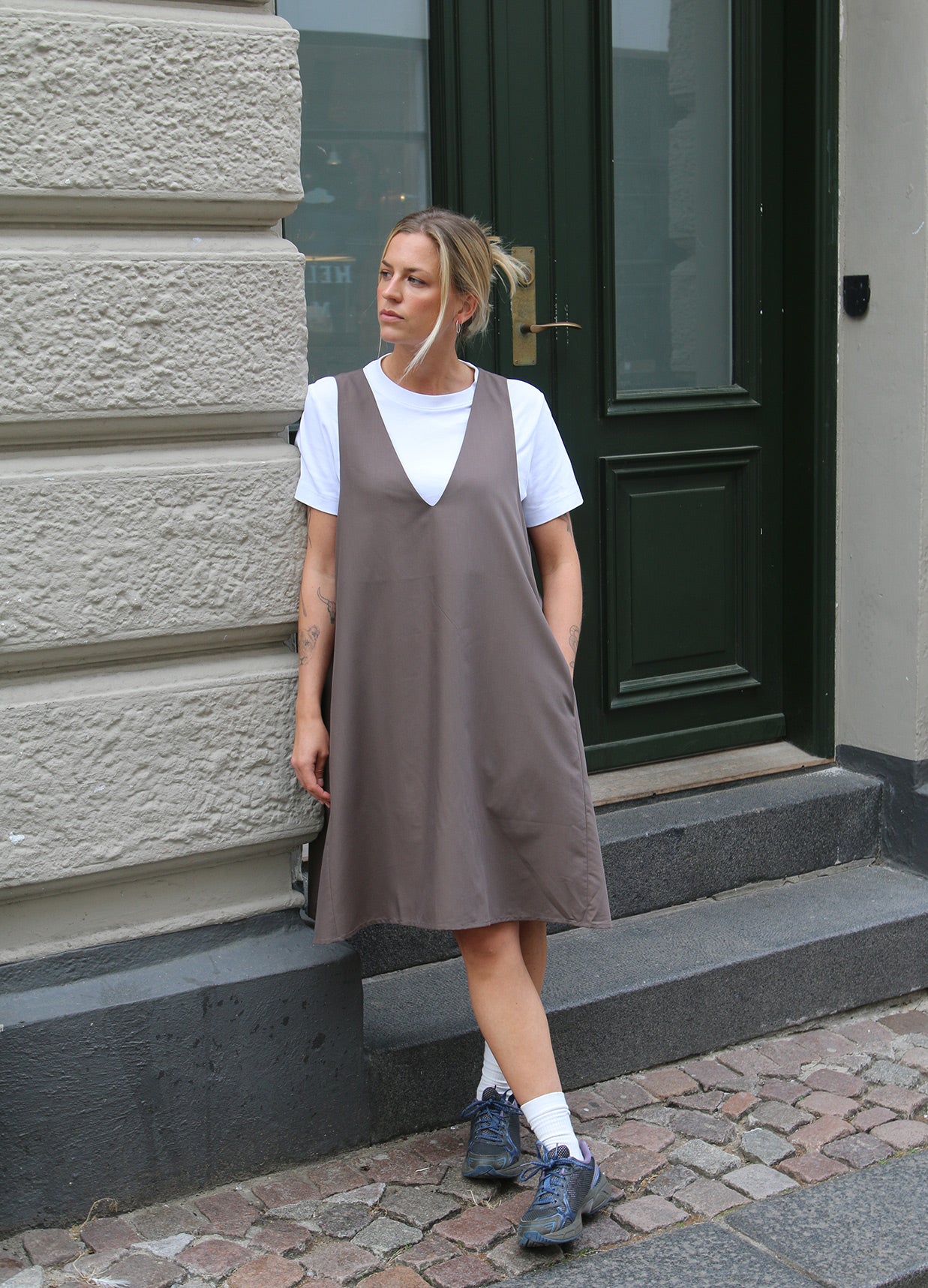 Short SL V Neck Dress