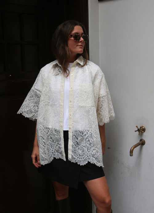 LÏST LIMITED - Oversized Lace Shirt
