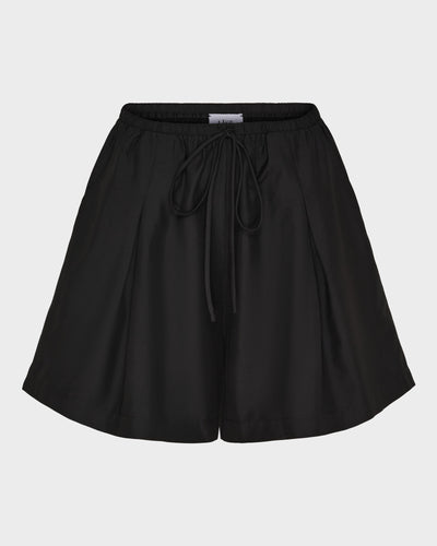 Pleated Wide Shorts