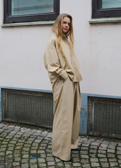 Pleated Wide Leg Pant