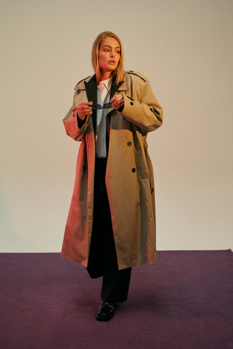 Classic Oversized Trenchcoat image 2