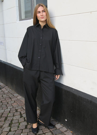 Wide Barrel Leg Pant